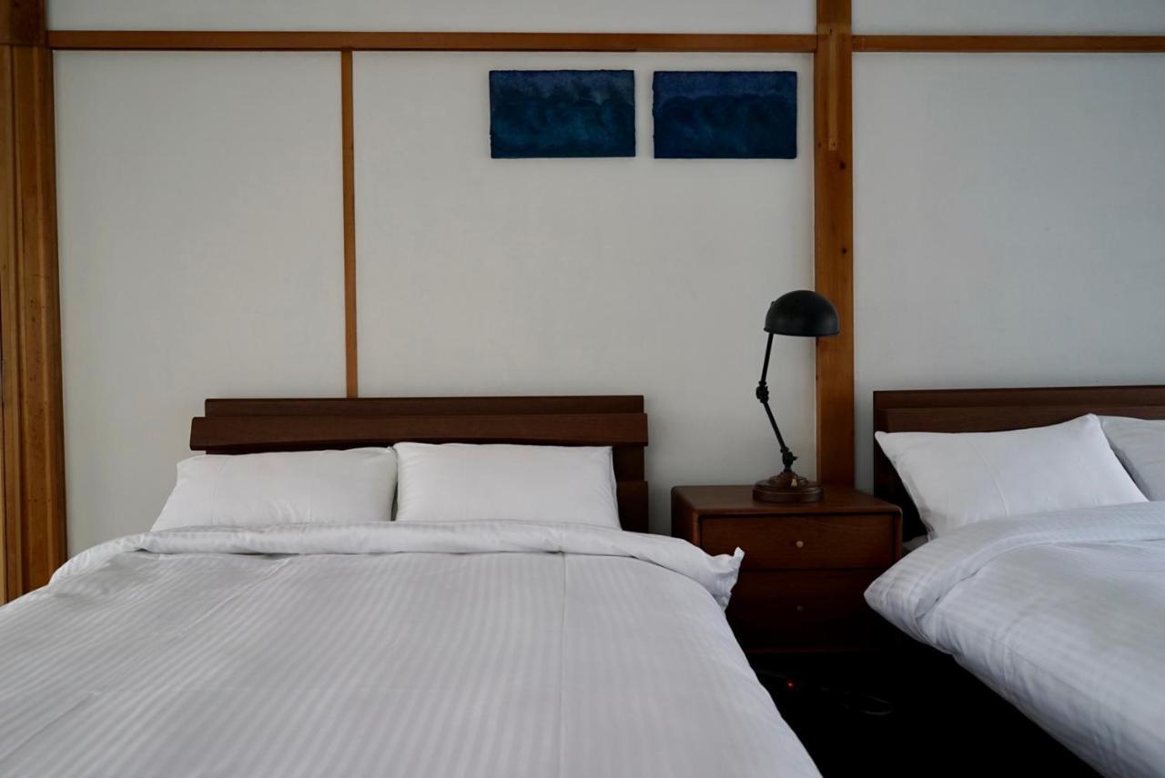 Tagore Harbor Hostel Ukuszu Kültér fotó