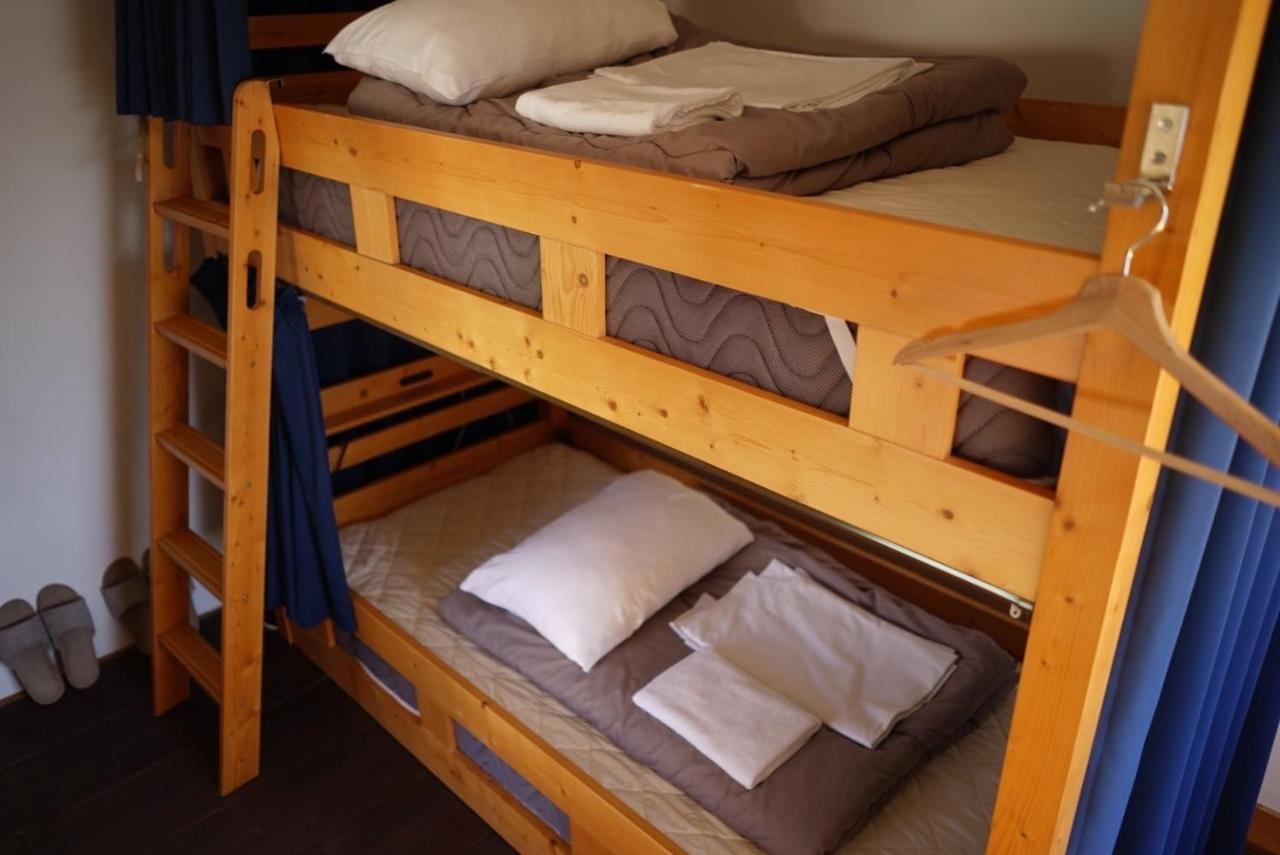 Tagore Harbor Hostel Ukuszu Kültér fotó