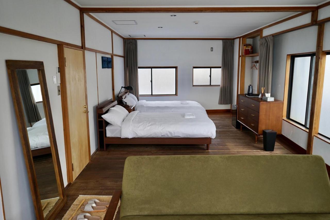 Tagore Harbor Hostel Ukuszu Kültér fotó